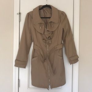 Khaki trench with super cute details